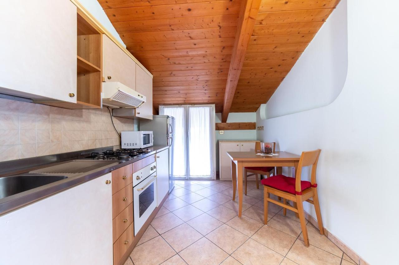 אפרטהוטל רימיני Residenza Melucci מראה חיצוני תמונה