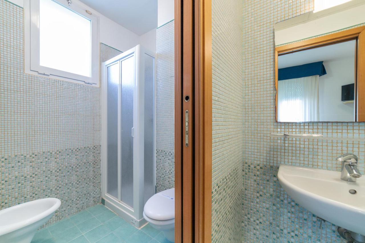 אפרטהוטל רימיני Residenza Melucci מראה חיצוני תמונה
